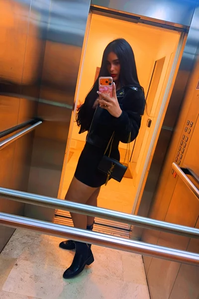Madison Ferrer (25 años) — Recoleta, Argentina - 6