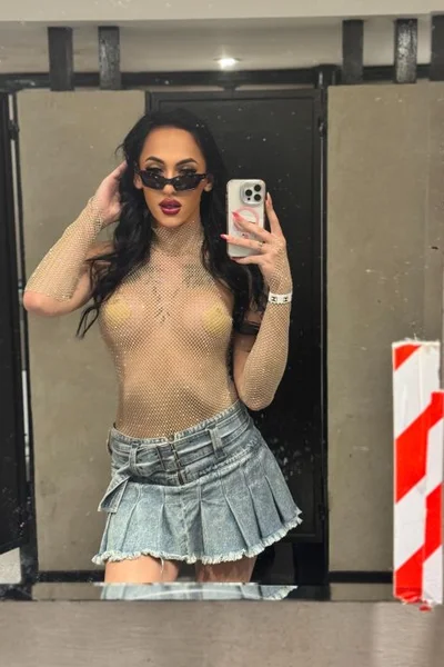 Anna Luxx (25 años) — Palermo, Argentina - 4