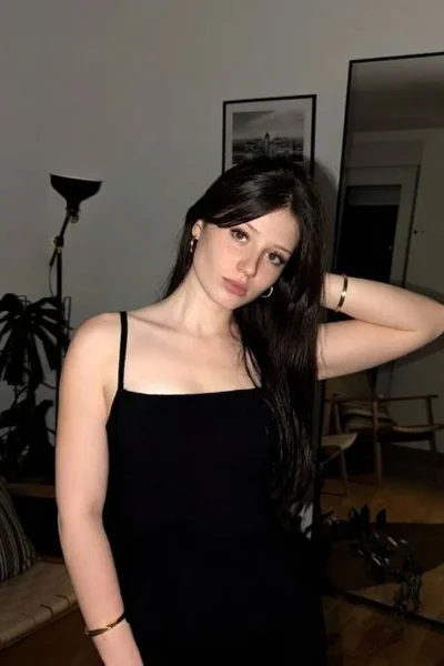 Irina (21 años) — Recoleta, Argentina - 3
