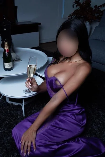 Kendall (25 años) — Puerto Madero
