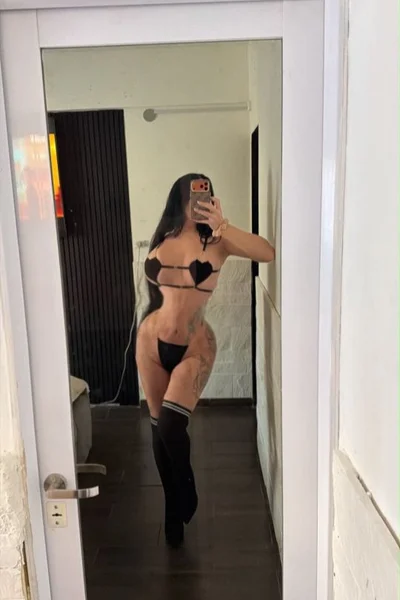 Celeste Montiel (26 años) — Villa Devoto, Argentina - 63