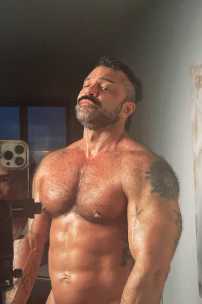 Rogan (43 años) — Madrid