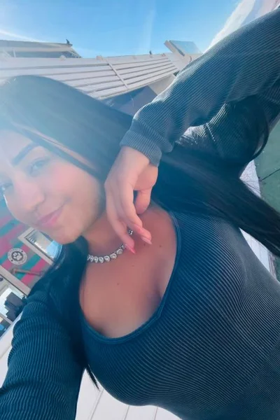 Vanu (22 anos) — Microcentro, Argentina - 13