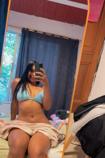 Vanu (22 anos) — Microcentro, Argentina - 43