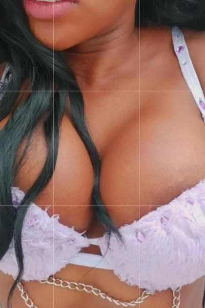 Britney Fits (28 años) — Centro, Uruguay - 4