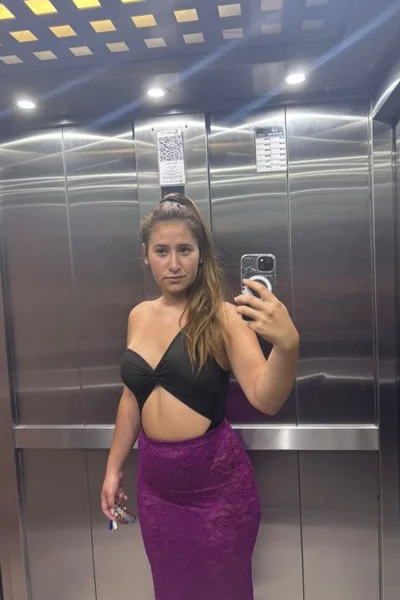 Olivia (24 años) — Colegiales, Argentina - 7