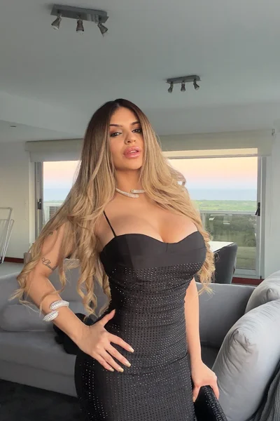 Felicia (29 anos) — Puerto Madero, Argentina - 1