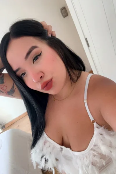 Kim (26 years) — Las Condes, Chile - 26