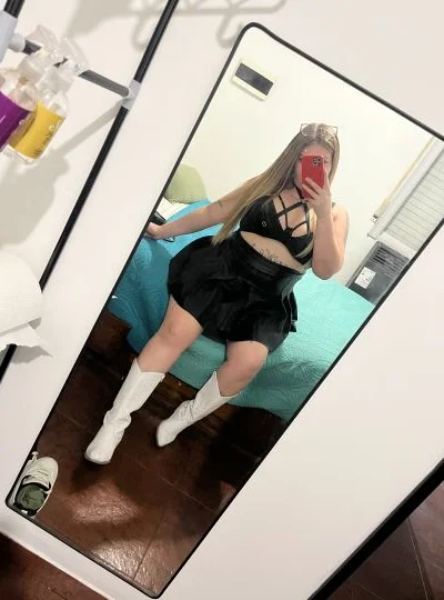 Mica (26 years) — San Miguel, Argentina - 26