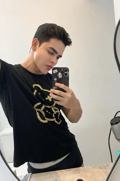 Farides (19 years) — São Paulo, Brasil - 10