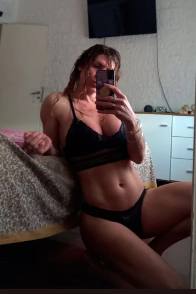Pamela Andrew (35 años) — Tandil, Argentina - 6