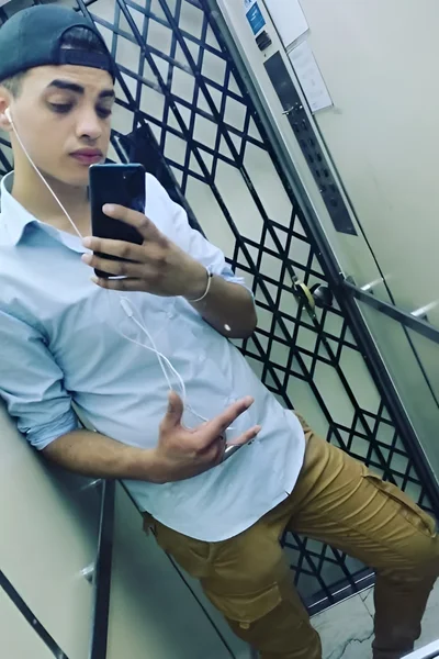 Agus (25 años) — Montevideo / Ciudad Vieja