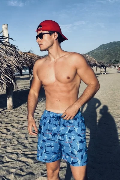 Sebas (25 anos) — Madrid, España - 1