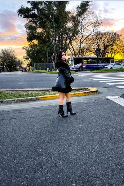 Damaris Caba (21 años) — Parque Patricios, Argentina - 1