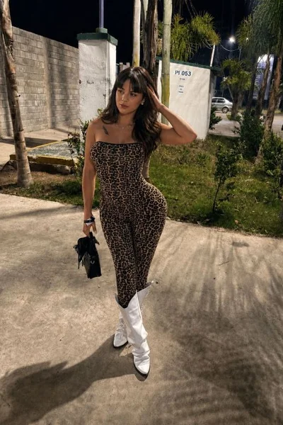 Nicole M (22 anos) — Escobar, Argentina - 1