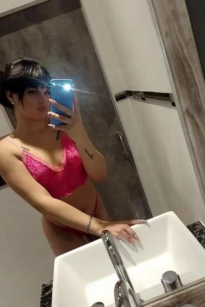 Nicole M (22 anos) — Escobar, Argentina - 37