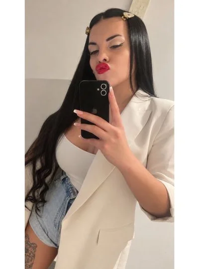 Señorita Natasha (25 años) — Berazategui, Argentina - 2