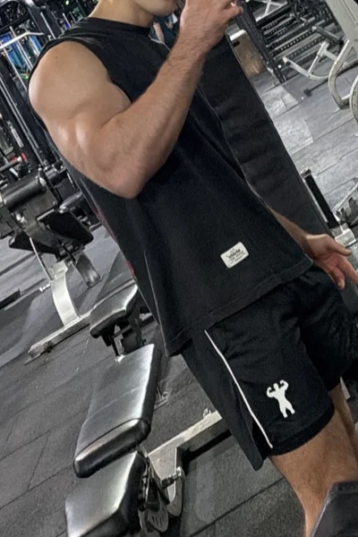 Toby (27 anos) — Madrid, España - 1