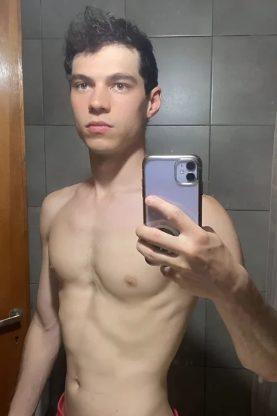 Alex (24 años) — CABA / Capital Federal