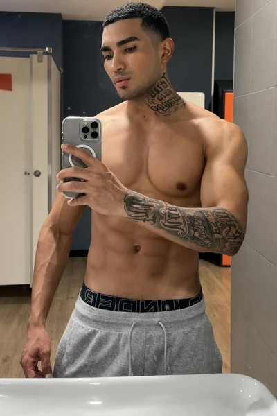Carlos (24 años) — Madrid, España - 6