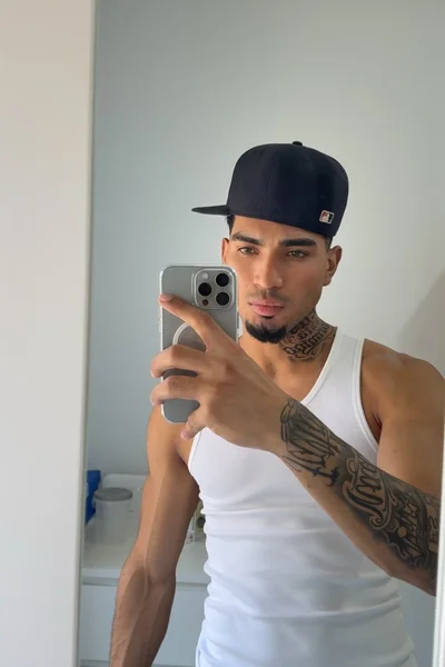 Carlos (24 años) — Madrid, España - 2