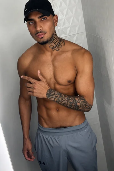 Carlos (24 años) — Madrid, España - 5