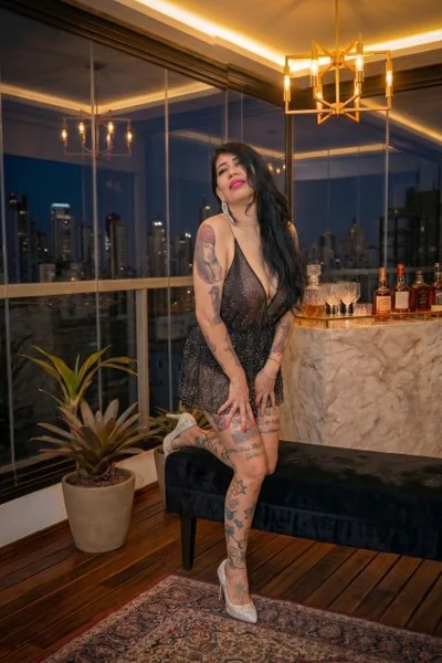 Dra. Perla Lopez (40 años) — Belgrano, Argentina - 29
