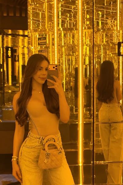 Mia Beltrán (22 años) — Ciudad de México, México - 2