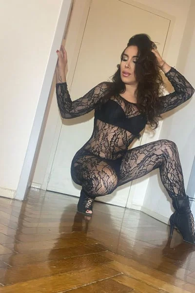 Zahira Narela (29 years) — Microcentro, Argentina - 34