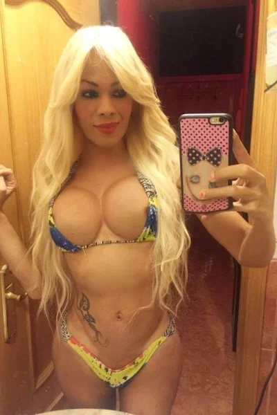 Briza De Souza (26 años) — Microcentro, Argentina - 51