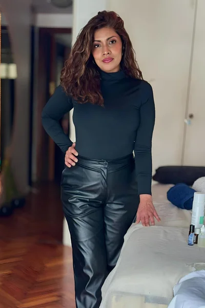 Iris (46 years) — Belgrano, Argentina - 1