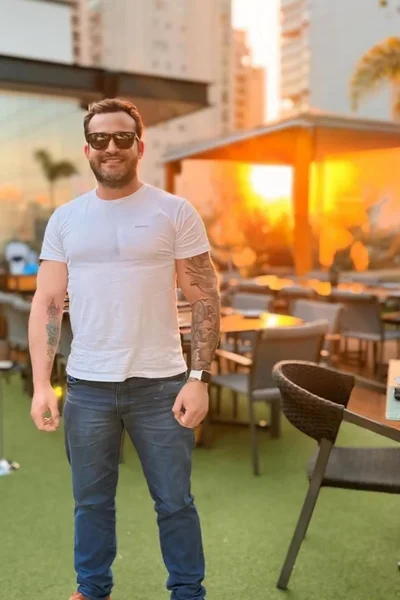 Lorenzo (39 anos) — São Paulo, Brasil - 1