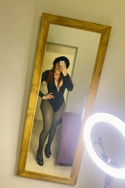 Amelia Velvet (24 anos) — Capital, Argentina - 9