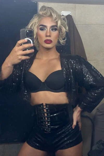 Shaina (30 años) — Tribunales, Argentina - 359