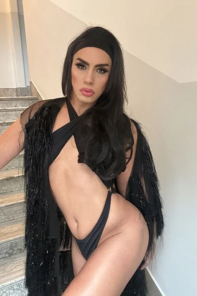 Shaina (30 años) — Tribunales, Argentina - 414