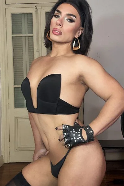 Shaina (30 años) — Tribunales, Argentina - 435