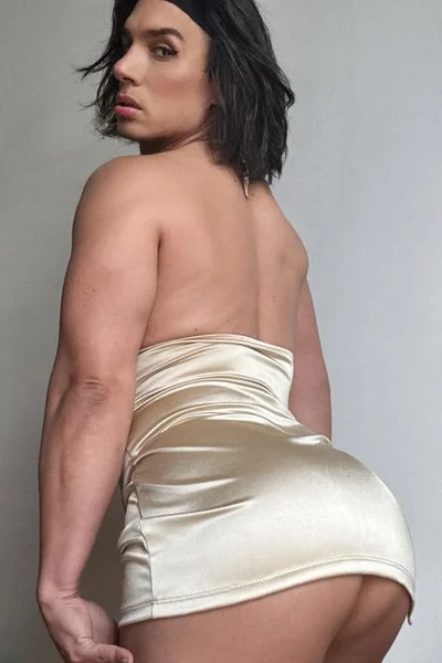 Shaina (30 años) — Tribunales, Argentina - 304