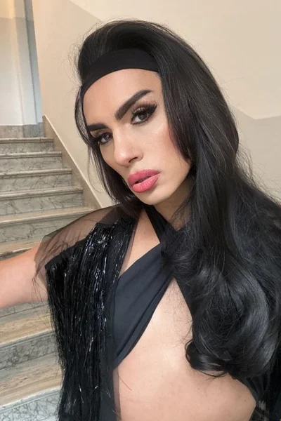Shaina (30 años) — Tribunales, Argentina - 425