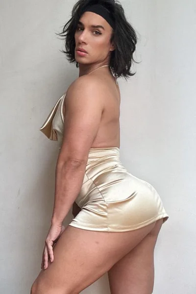 Shaina (30 años) — Tribunales, Argentina - 303