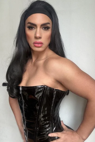Shaina (30 años) — Tribunales, Argentina - 428