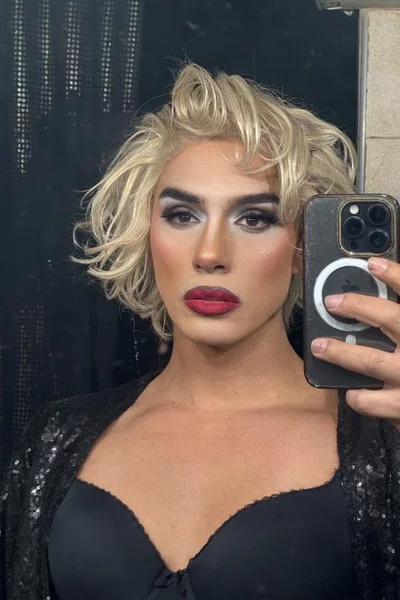 Shaina (30 años) — Tribunales, Argentina - 360
