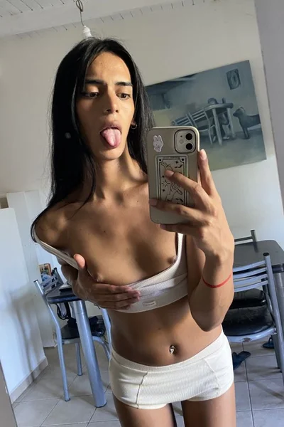 Romita Hot (24 años) — Belgrano