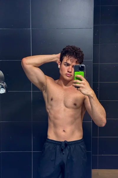 Nico (25 years) — Madrid, España - 17