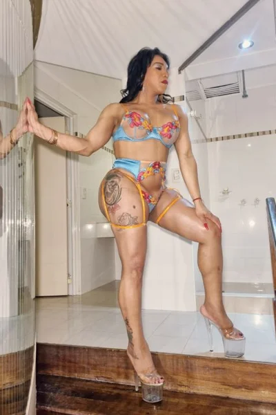 Diosa Sharlott (29 años) — Capital, Argentina - 199