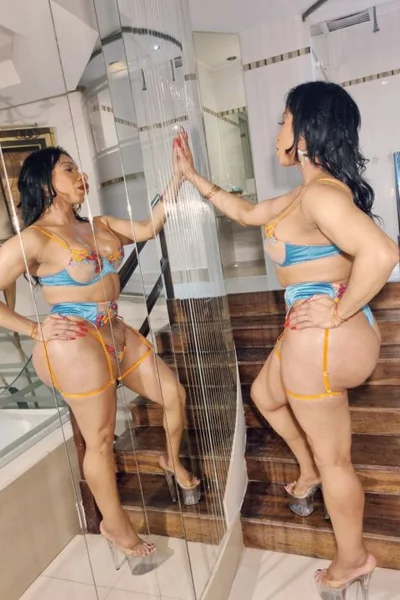 Diosa Sharlott (29 años) — Capital, Argentina - 201