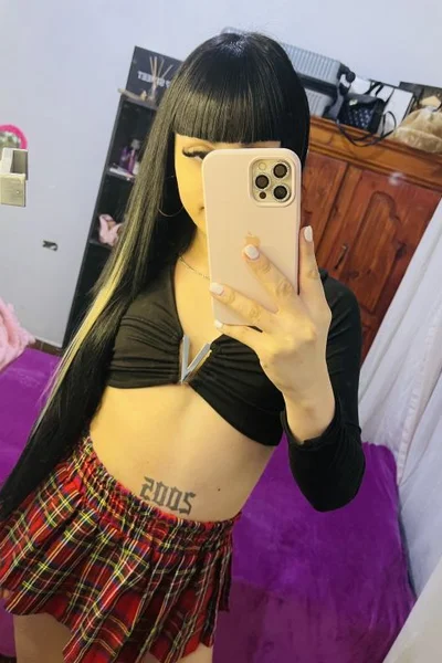Brisa Sur (20 years) — Quilmes, Argentina - 96