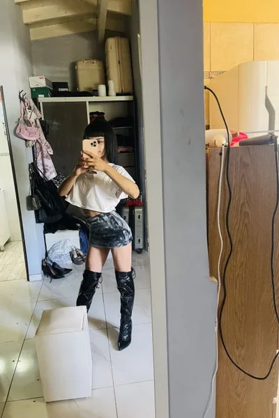 Brisa Sur (20 years) — Quilmes, Argentina - 80