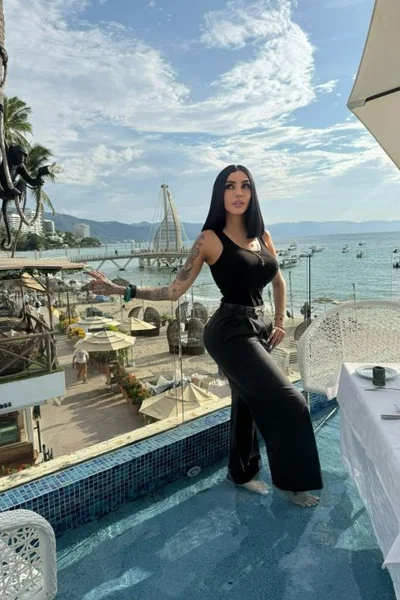 Celeste (30 años) — Mexicali, México - 9
