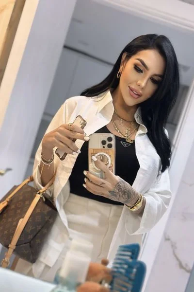 Celeste (30 años) — Mexicali, México - 128