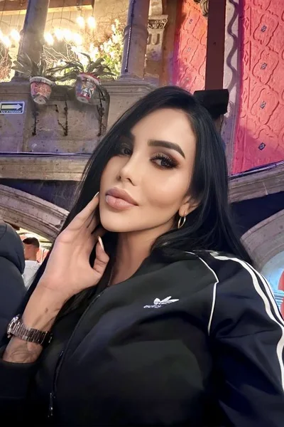 Celeste (30 años) — Mexicali, México - 169